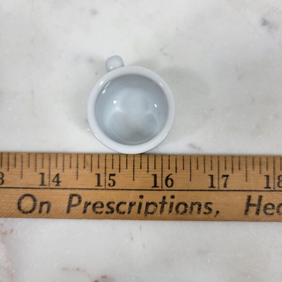 VTG Miniature Ceramic Safari Zoo Elephant Giraffes Mug Cup Collectible 1.25" - Picture 6 of 14